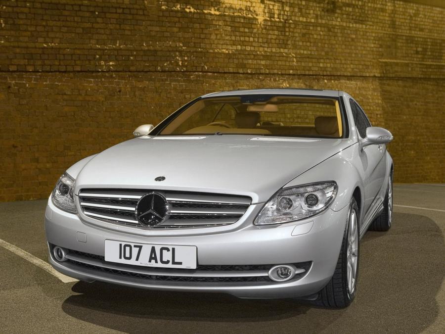  Mercedes-Benz CL500 2006 года  (UK) (фото 7 из 16)